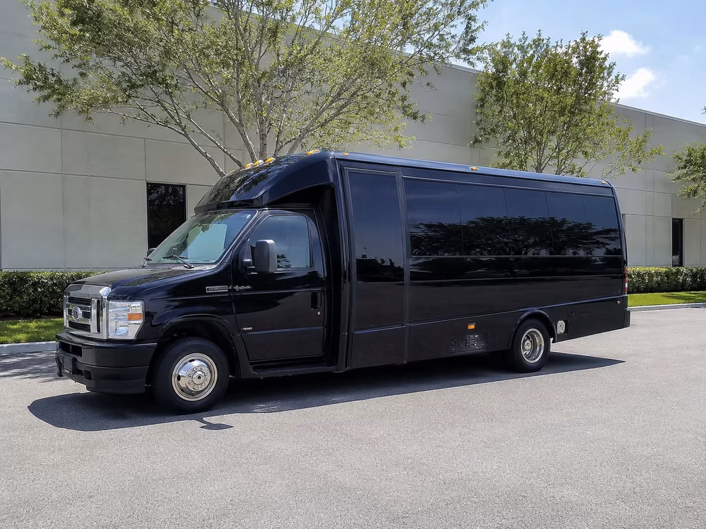 bus rentals for corporate trainings and multi day conference travel
