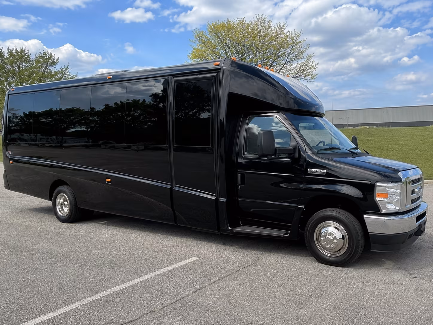 convention and conference shuttle buses at the three rivers convention center