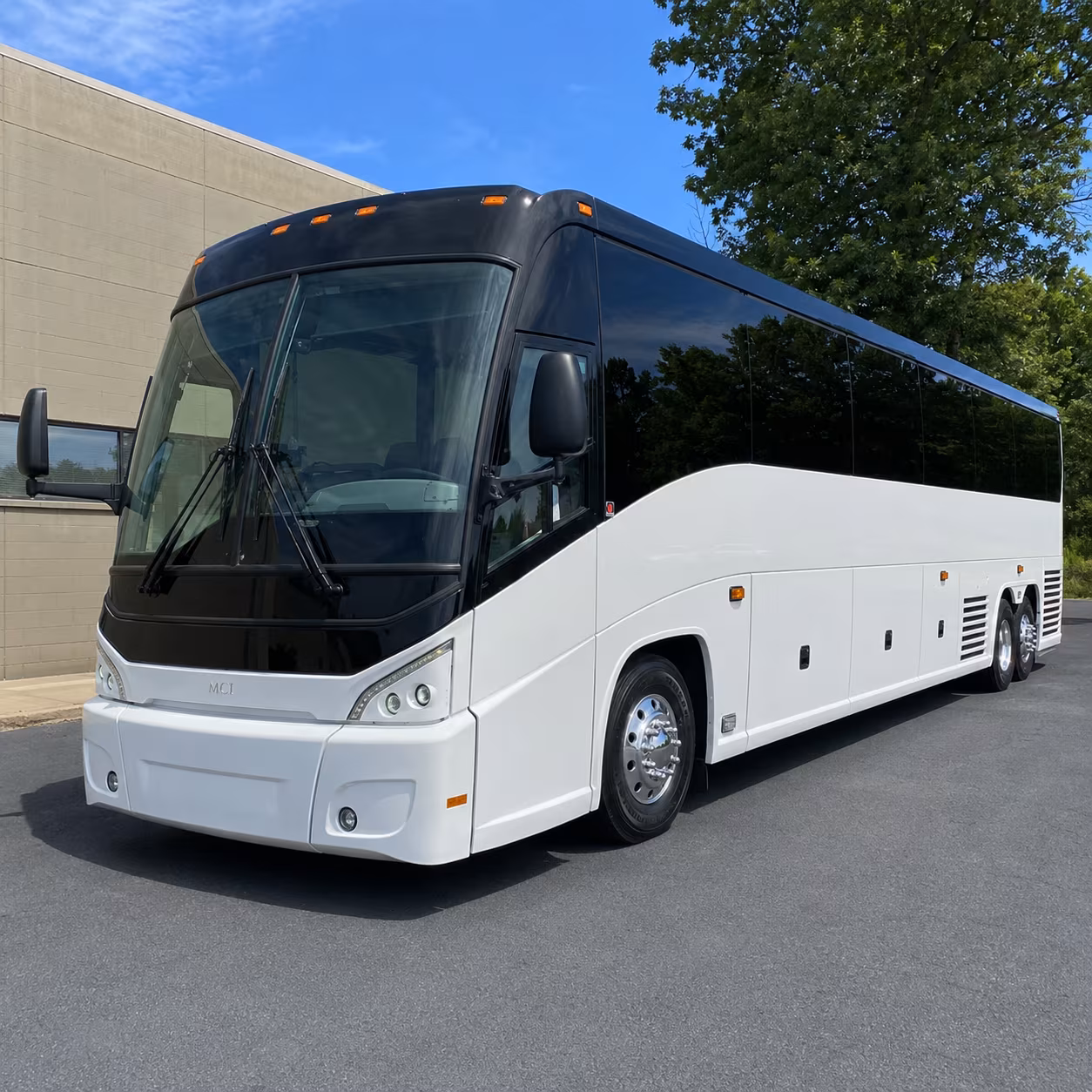 employee shuttle buses to kennewick s vineyards and agricultural operations