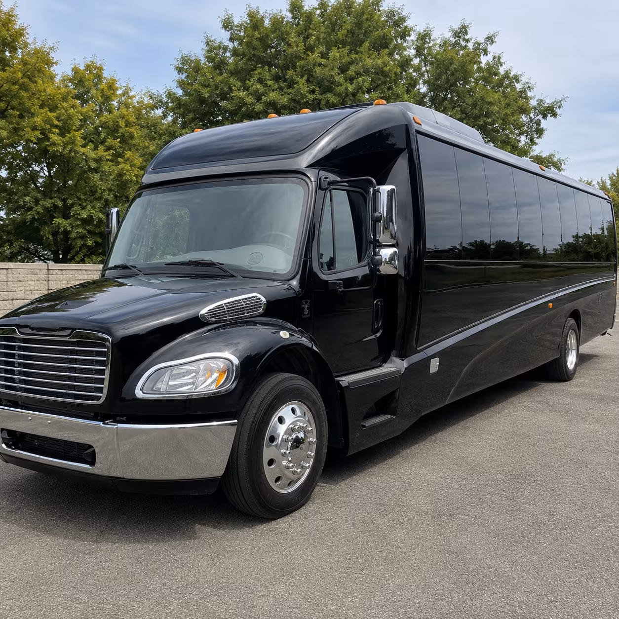 kennewick 28 passenger minibus