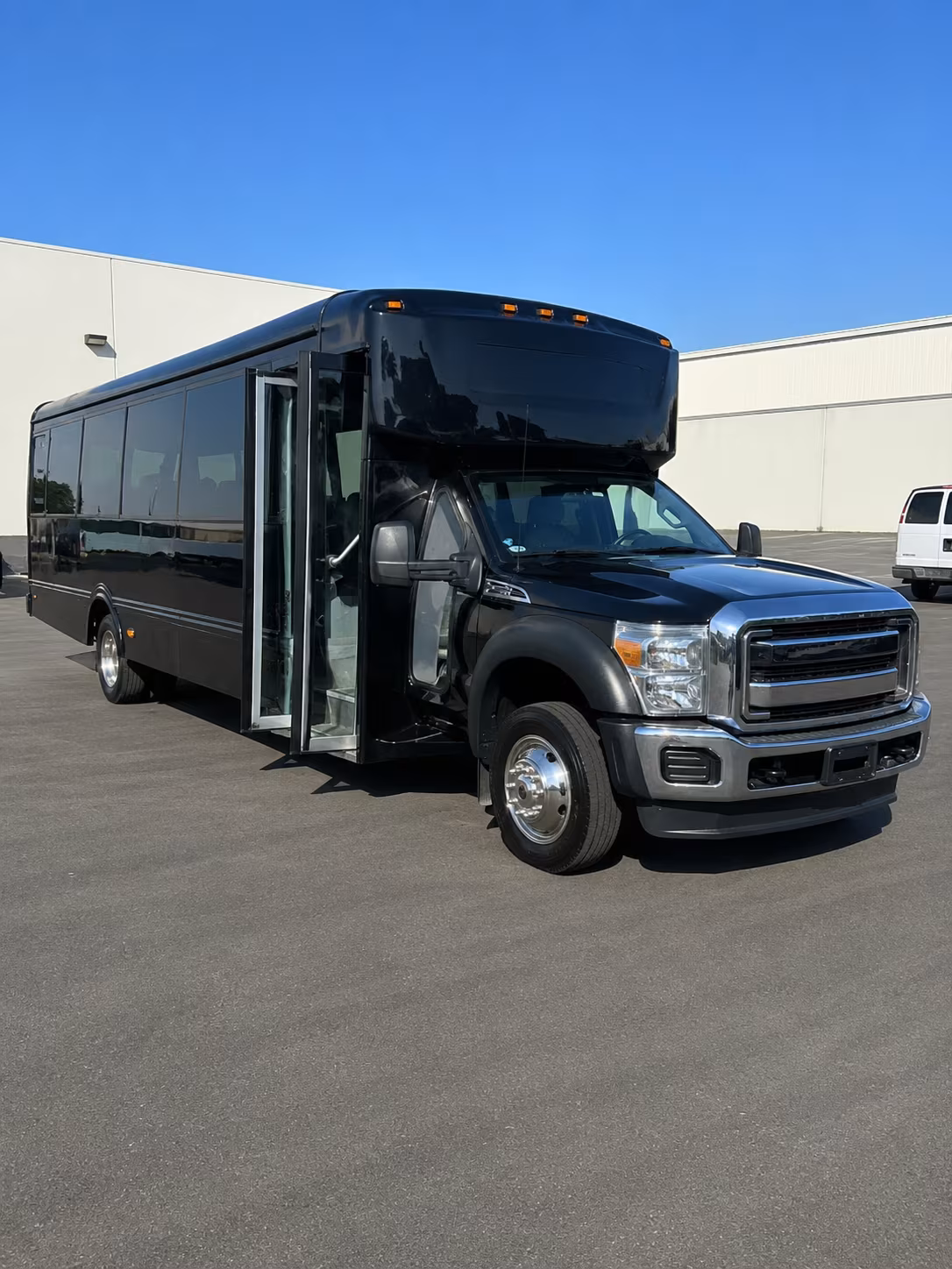 kennewick tri cities concert venues party bus rental