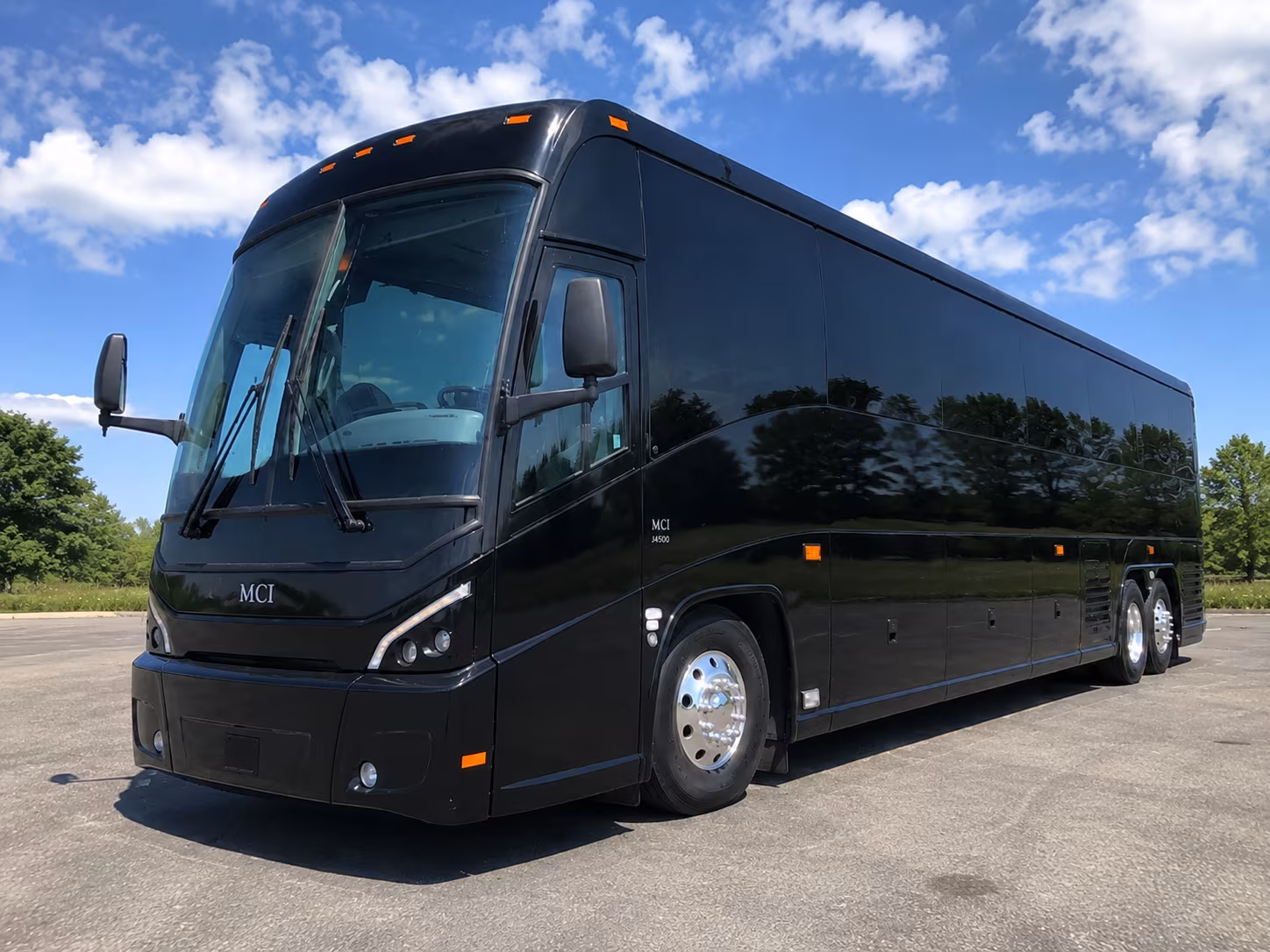 long distance charter bus rentals from kennewick to seattle and the puget sound