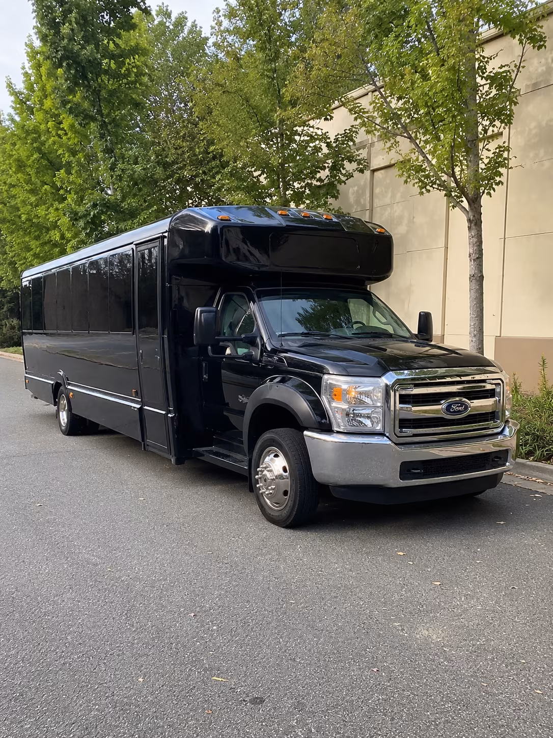 party bus rentals for kennewick high school prom night