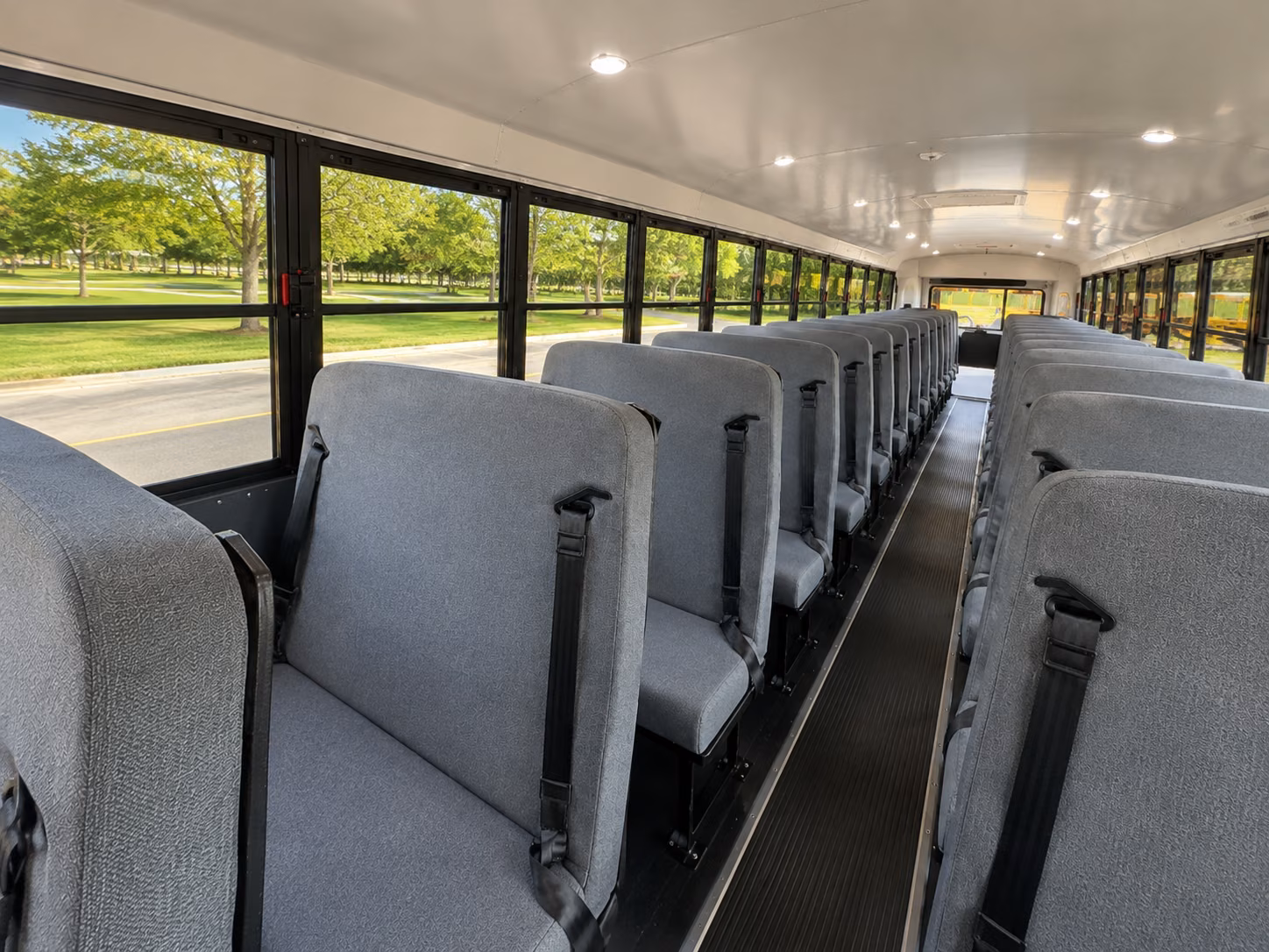 school bus rentals for tri cities area museum and cultural field trips