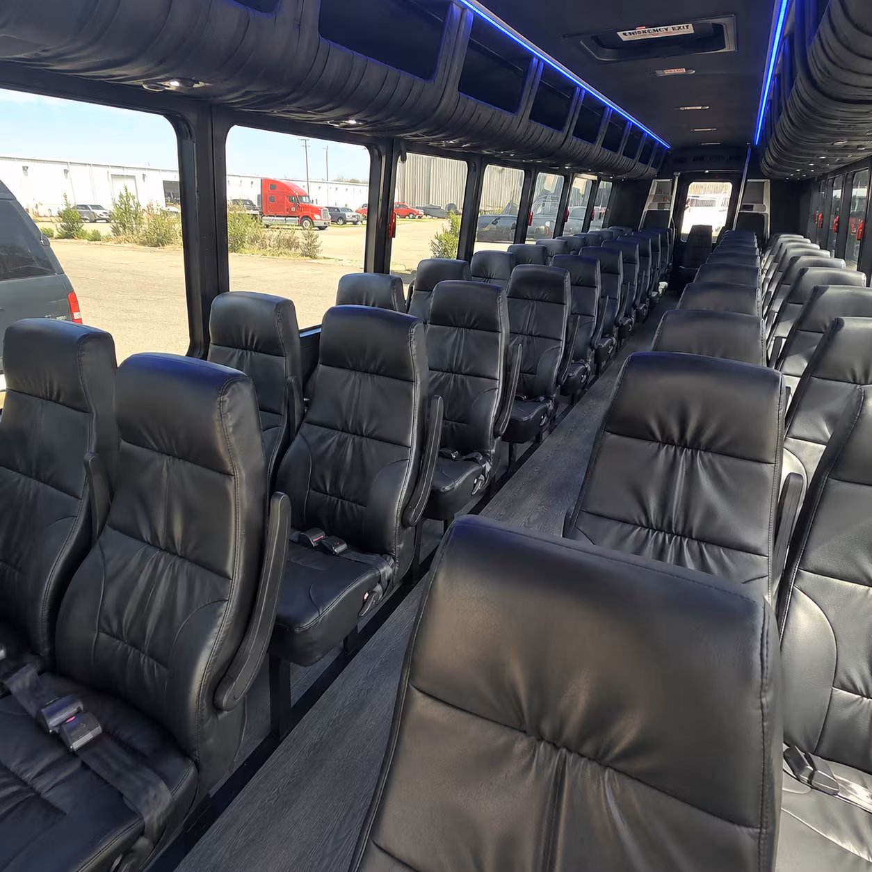 wine tour bus rentals for bachelorette and birthday groups in kennewick